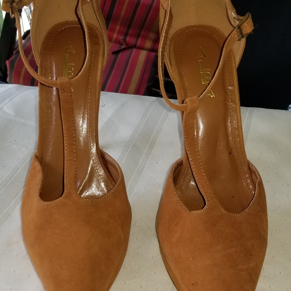 *PRE LOVED* Alba Tan Faux Suede Leather Stilettos